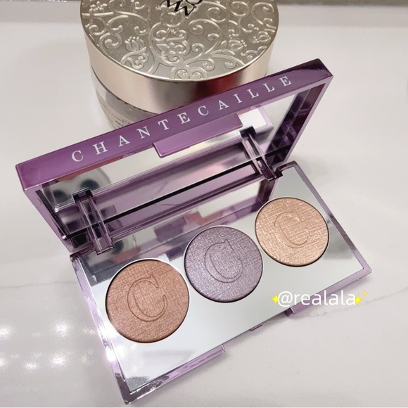 Chantecaille Eyeshadow Palette - Purple and Pink - Picture 2 of 5